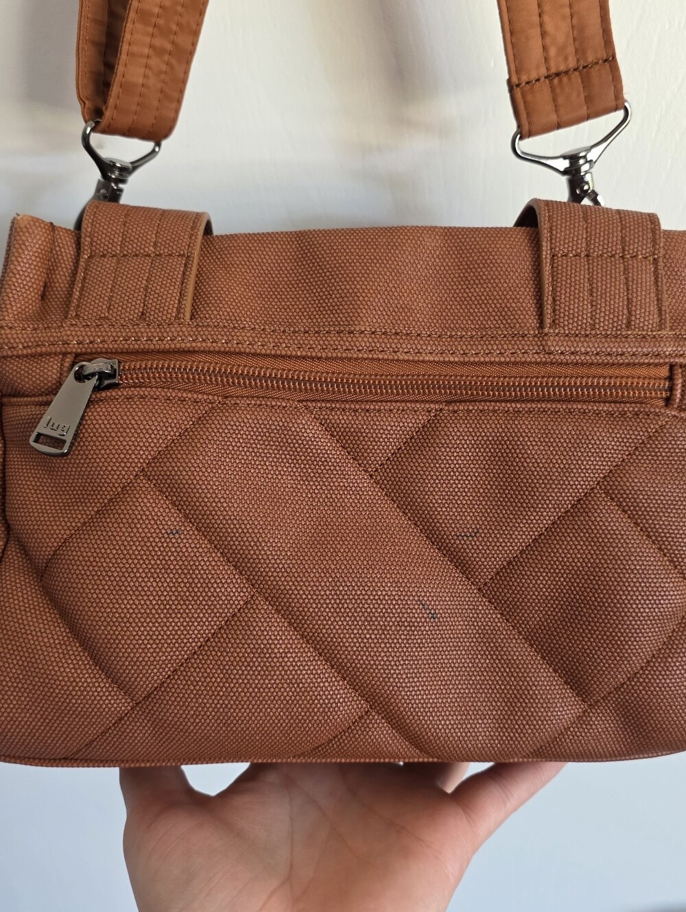 Lug Jitterbug Matte Luxe VL Crossbody Bag. - Picture 7 of 12